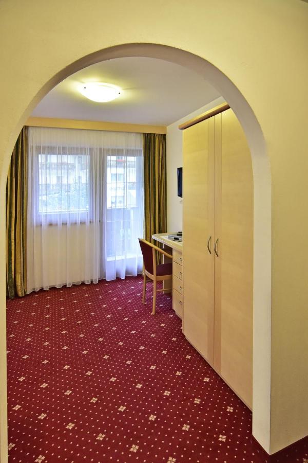 Zimmervermietung Zum Weissen Rössl Sarntal Exterior foto