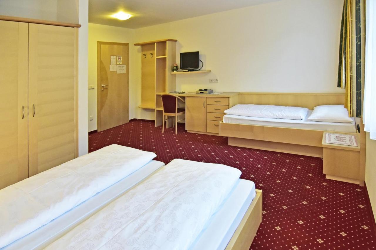 Zimmervermietung Zum Weissen Rössl Sarntal Exterior foto